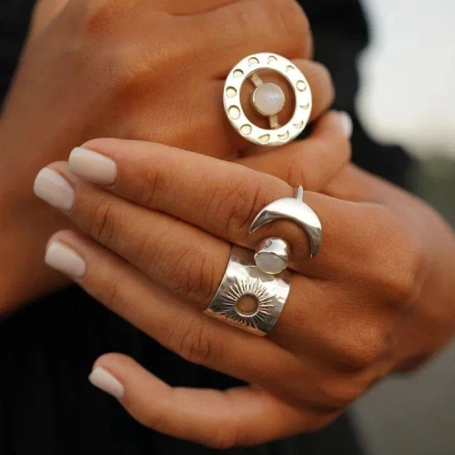 6016848620617321020_121